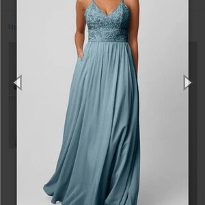 Chic Teal Lace Maxi Dress